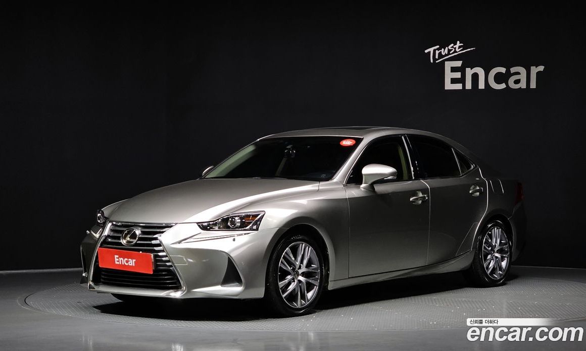 Lexus IS200t