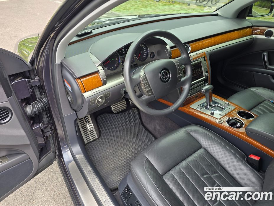 Volkswagen Phaeton фото 13