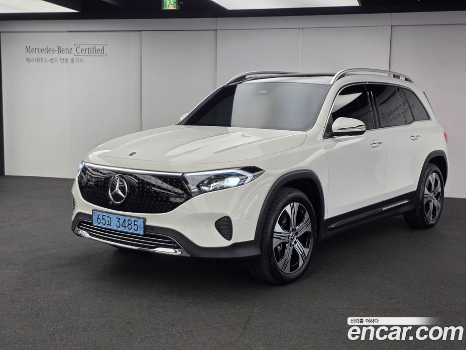 Mercedes-Benz EQB X243