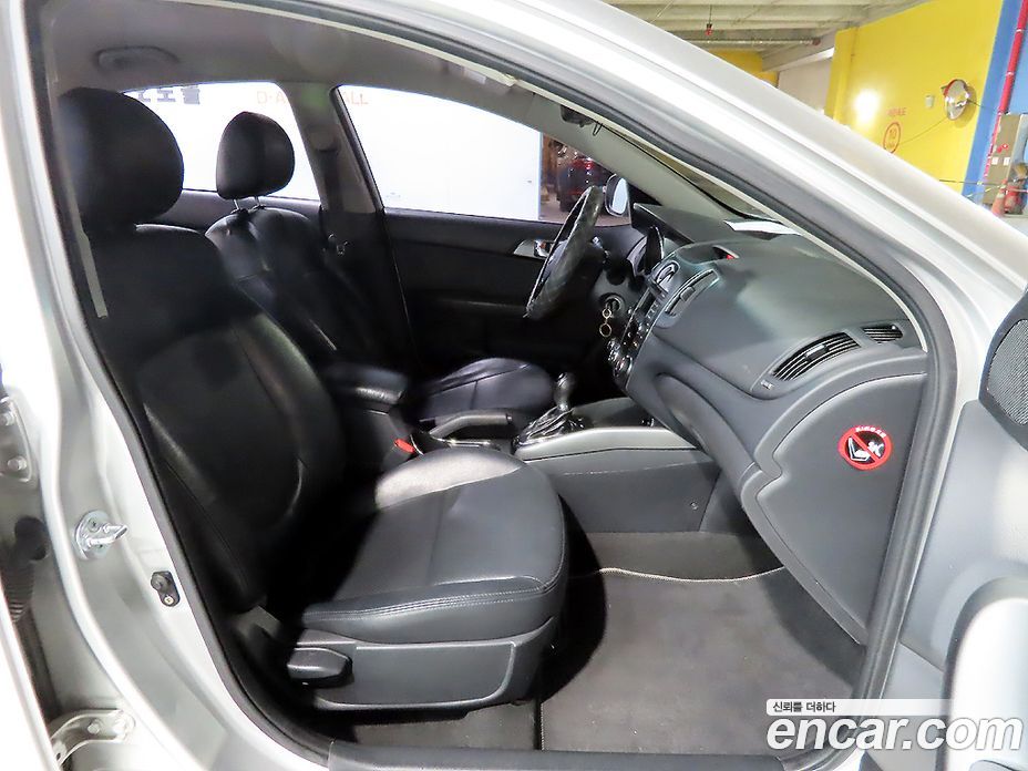Kia Forte фото 12