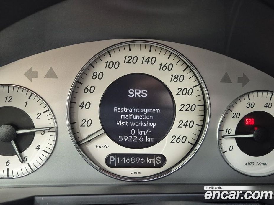 Mercedes-Benz E-Class W211 фото 6