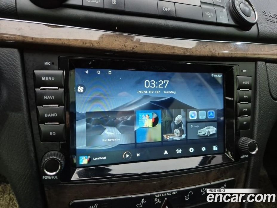 Mercedes-Benz E-Class W211 фото 14