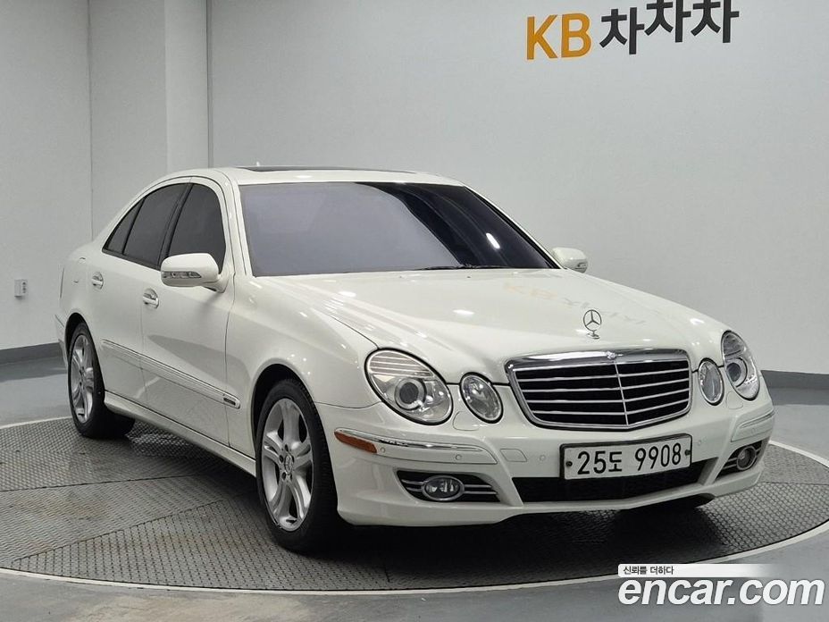 Mercedes-Benz E-Class W211 фото 4