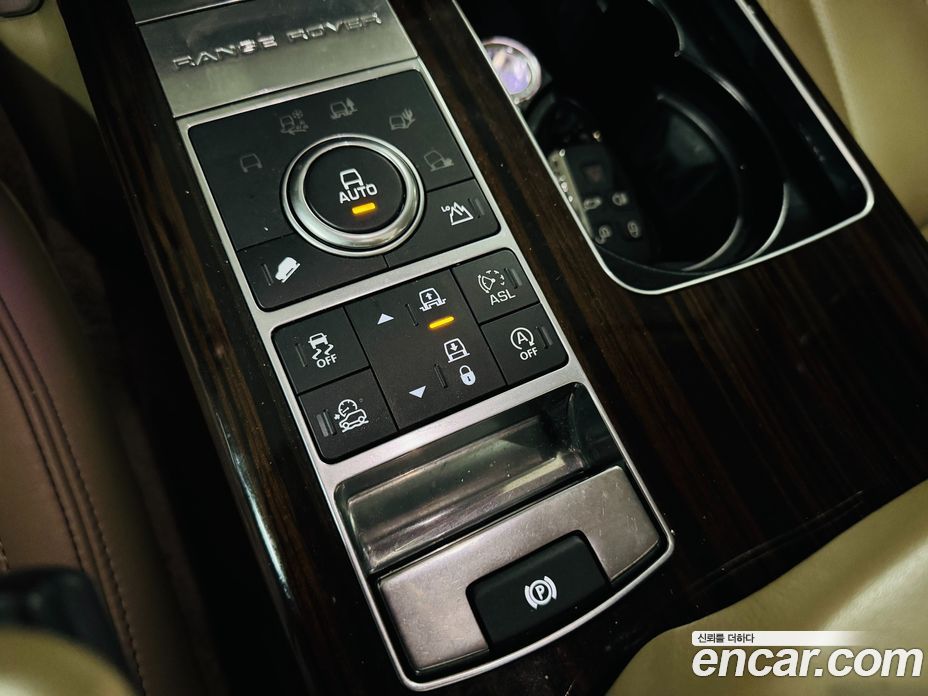 Land Rover Range Rover 4th Gen фото 17