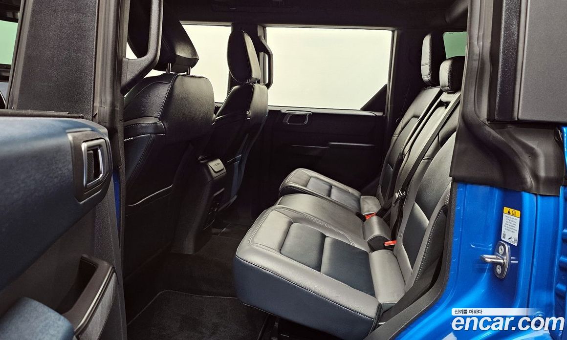 Ford Bronco 6th Gen фото 11