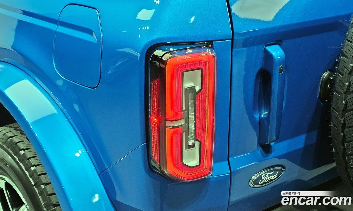Ford Bronco 6th Gen фото 23