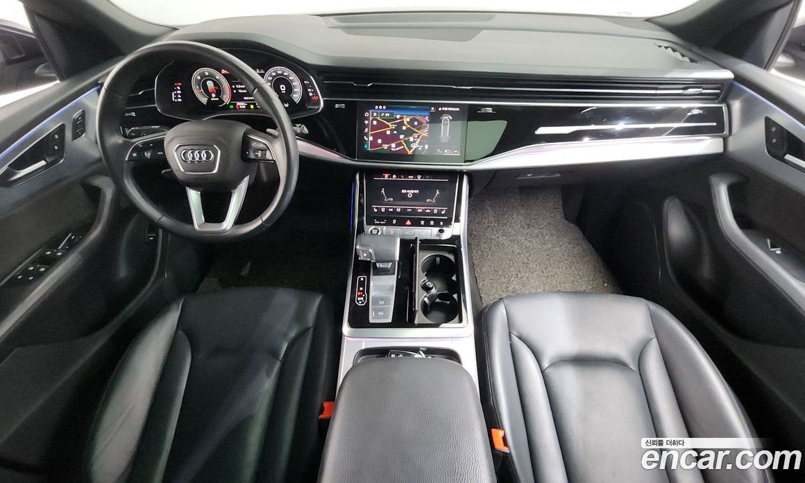 Audi Q8 (4M) фото 7