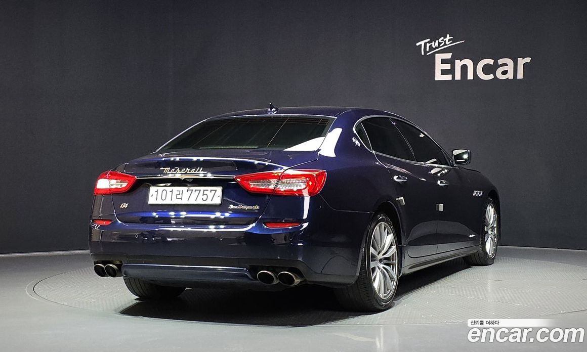 Maserati Quattroporte фото 2