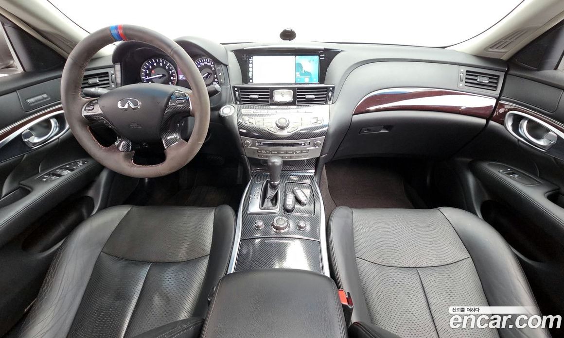 Infiniti M37 фото 7