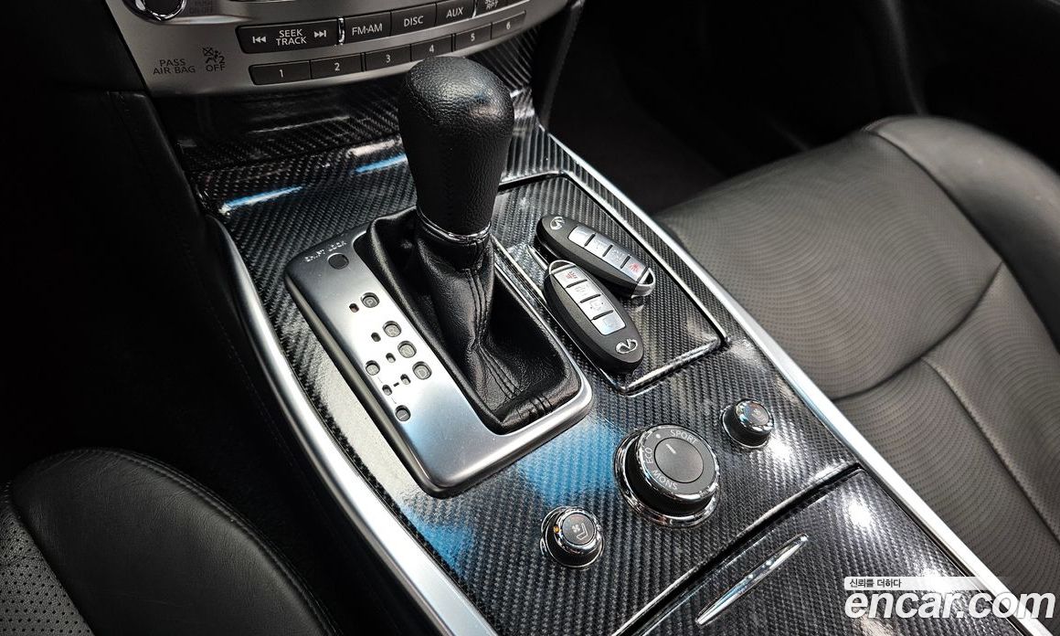 Infiniti M37 фото 9