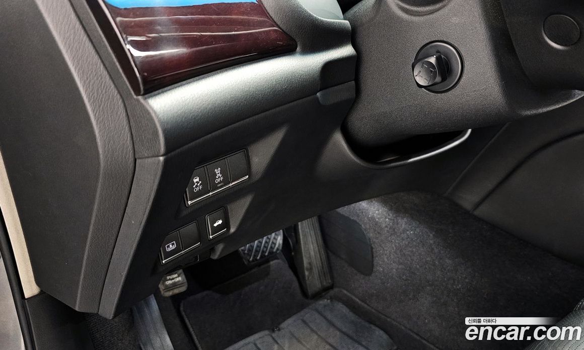 Infiniti M37 фото 14