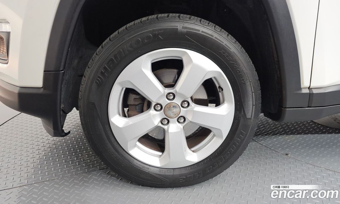 Jeep Compass 2nd Gen фото 5