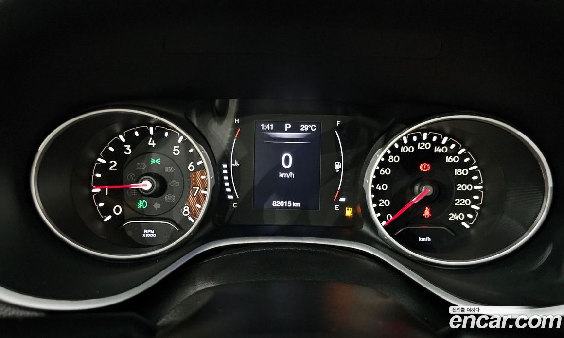 Jeep Compass 2nd Gen фото 8
