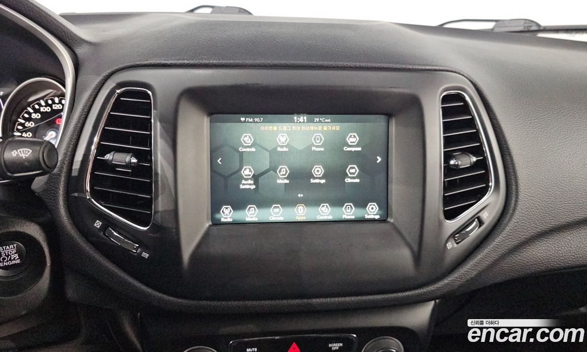 Jeep Compass 2nd Gen фото 16