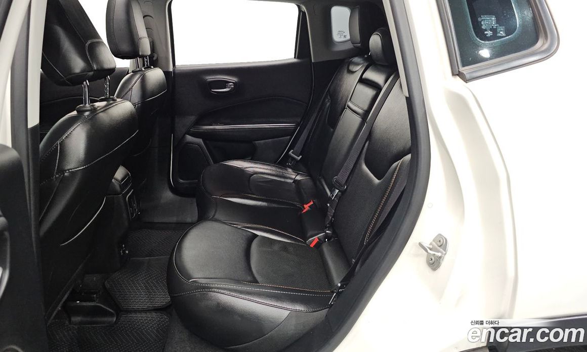Jeep Compass 2nd Gen фото 26