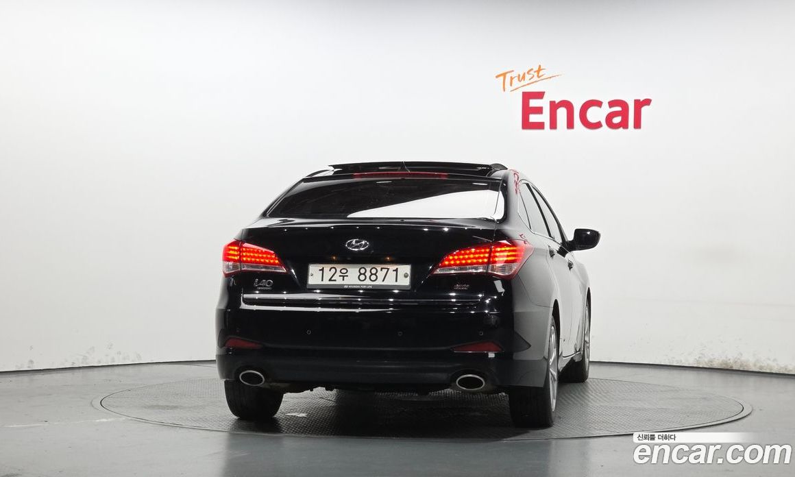 Hyundai i40 Saloon фото 4