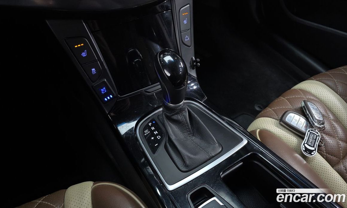 Hyundai i40 Saloon фото 9