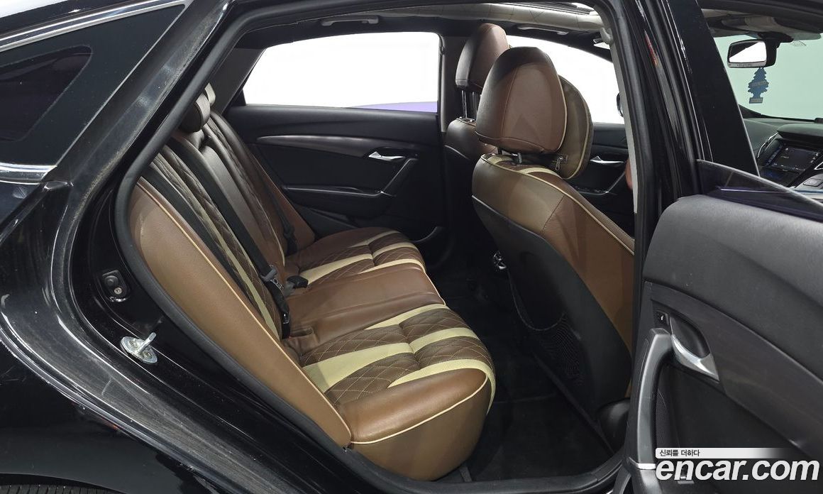 Hyundai i40 Saloon фото 11