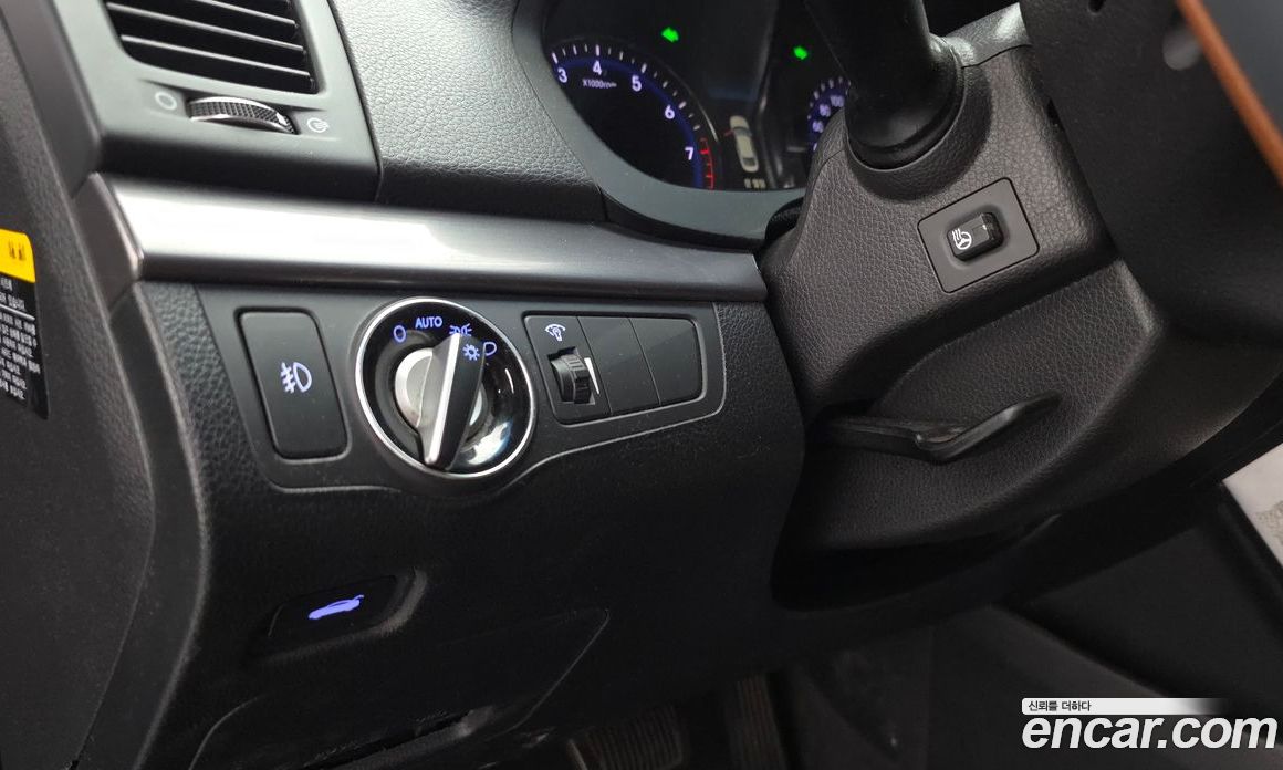 Hyundai i40 Saloon фото 13