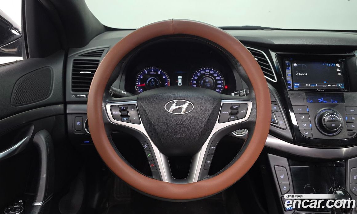 Hyundai i40 Saloon фото 14