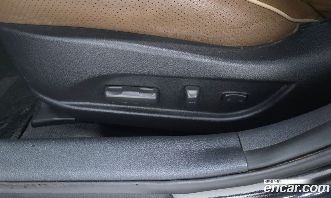 Hyundai i40 Saloon фото 28