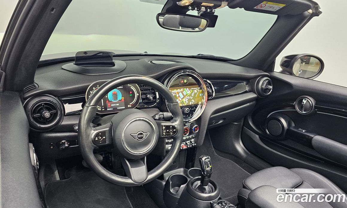Mini Cooper Convertible фото 7