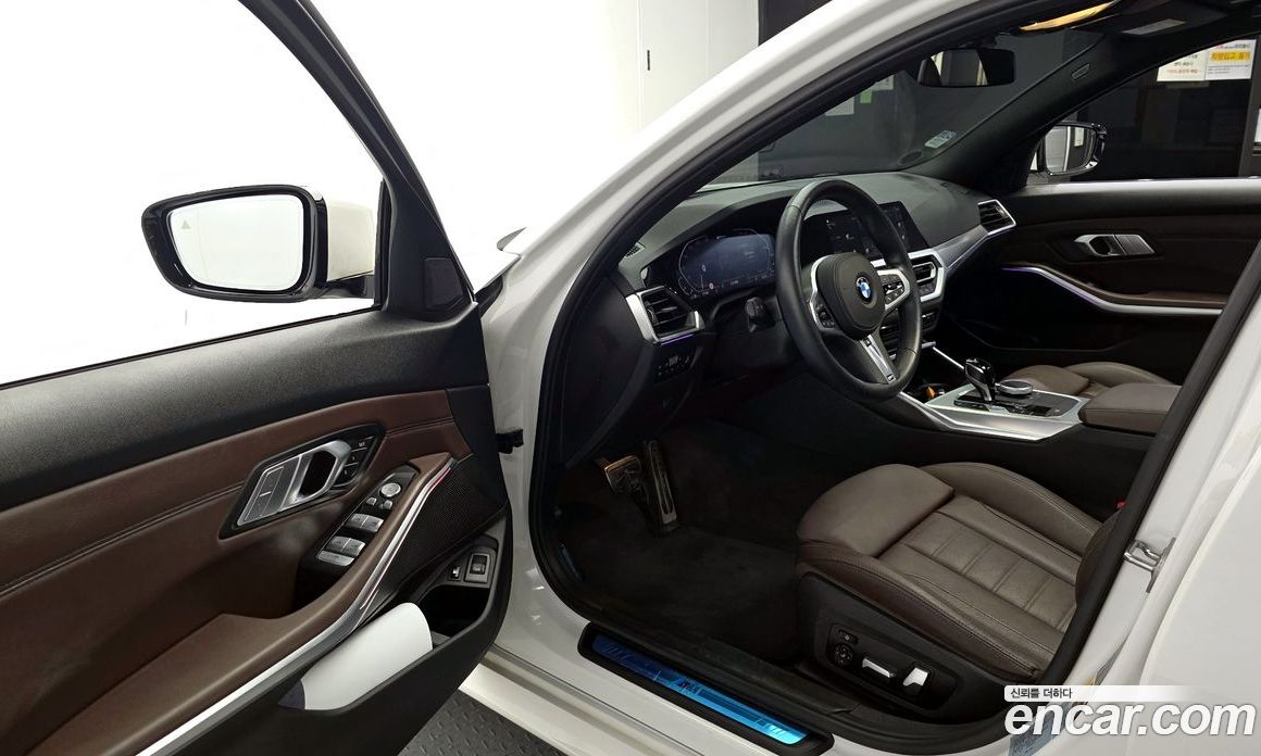 BMW 3-Series (G20) фото 10