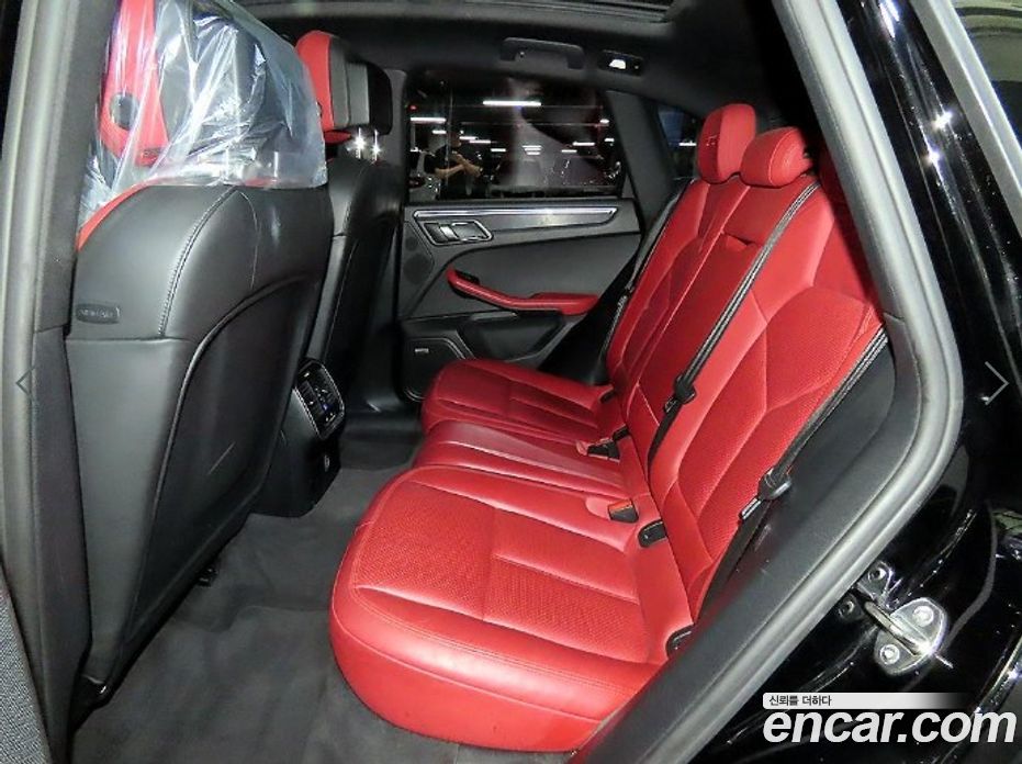 Porsche Macan фото 7