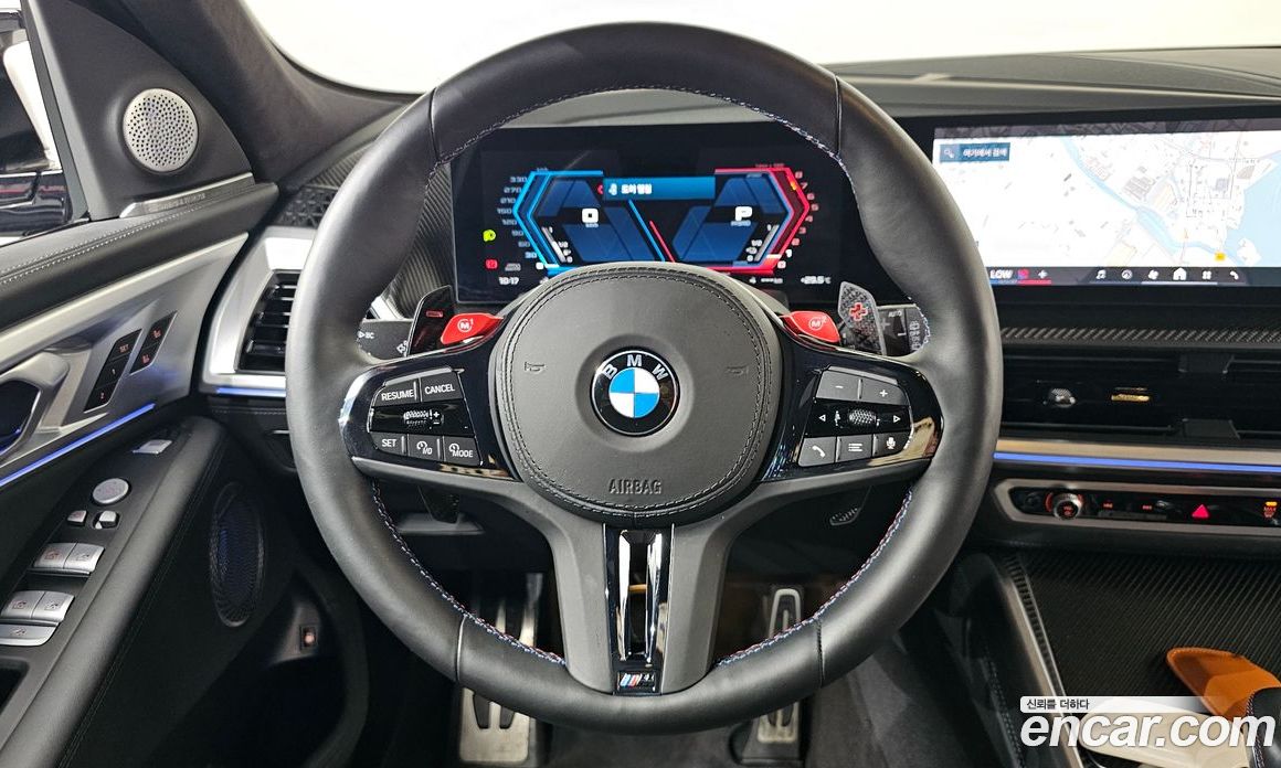 BMW XM (G09) фото 14