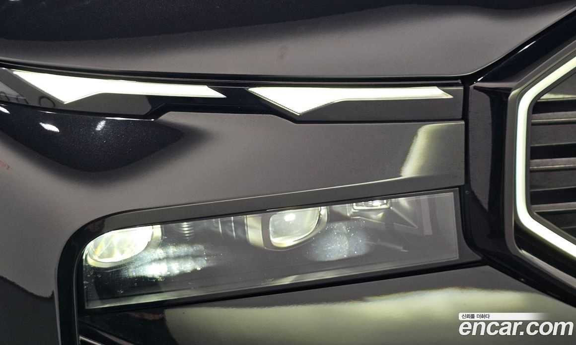 BMW XM (G09) фото 22