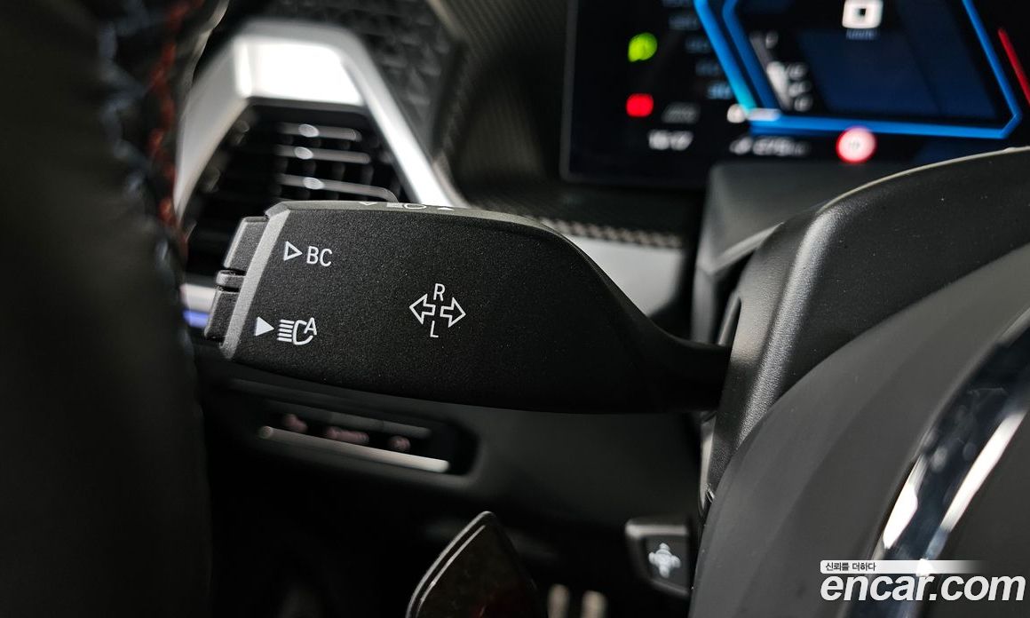 BMW XM (G09) фото 28