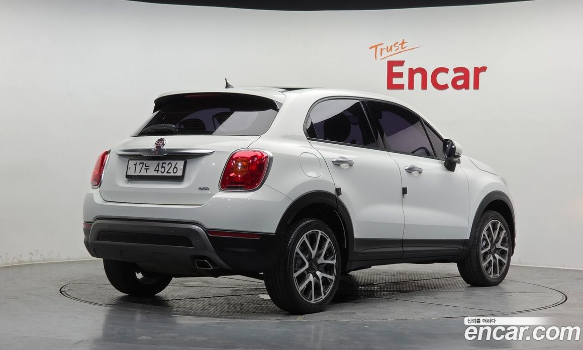 Fiat 500X фото 2