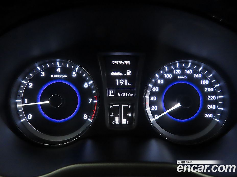 Hyundai Grandeur (HG) фото 15