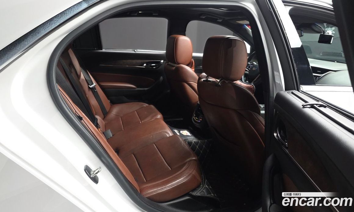 Cadillac CTS 3rd Gen фото 11