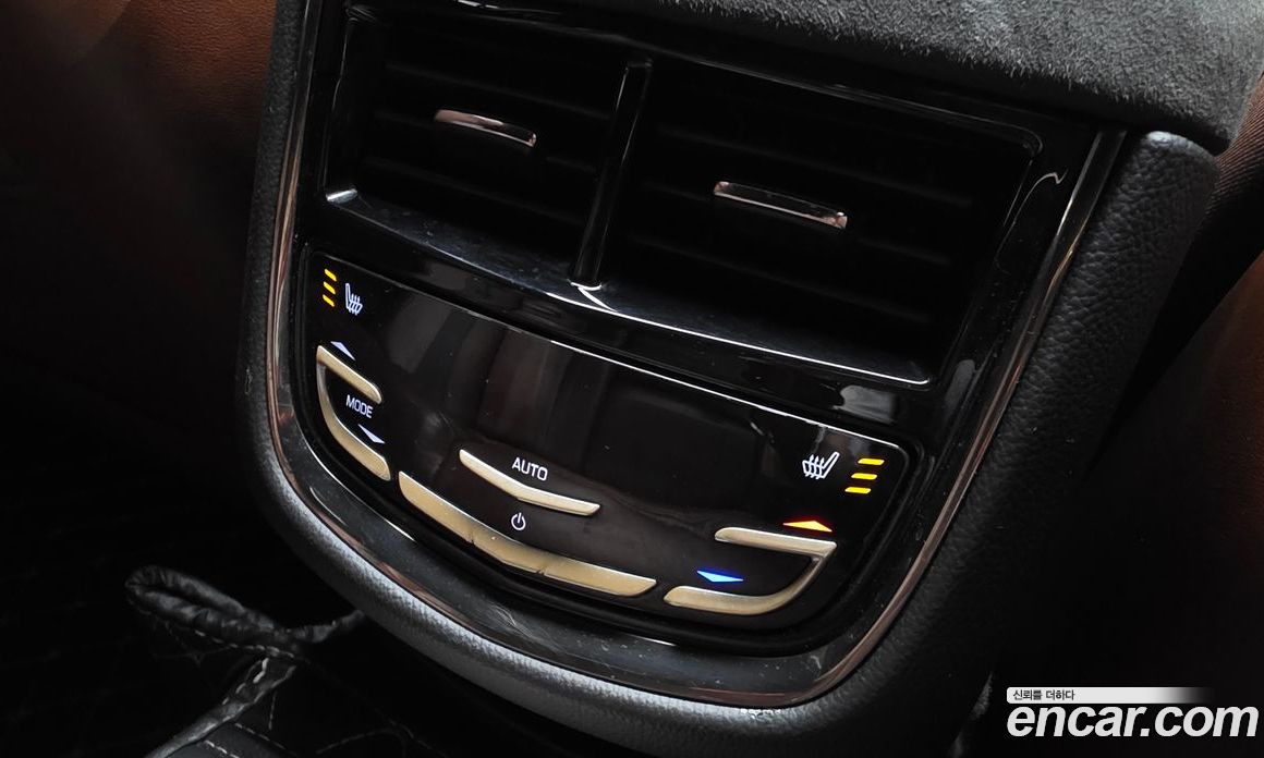 Cadillac CTS 3rd Gen фото 19