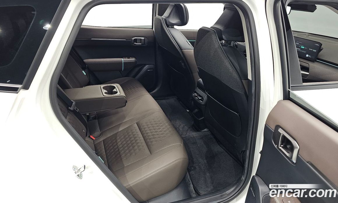 Kia EV4 фото 11