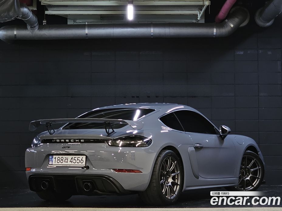 Porsche 718 Cayman фото 4
