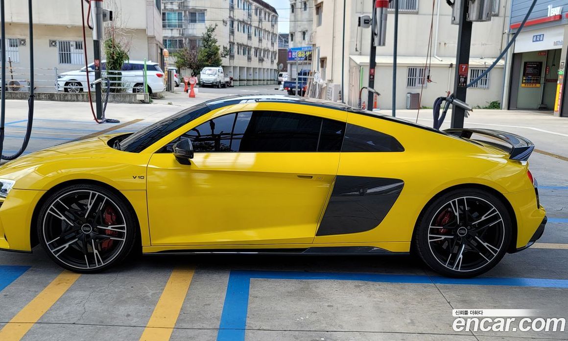 Audi R8 (4S) фото 5