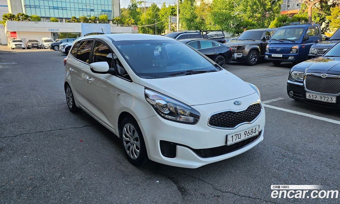 Kia Carens 3rd Gen фото 2