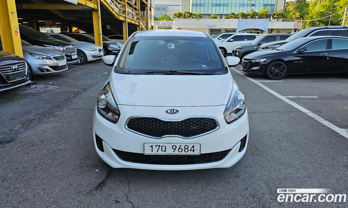 Kia Carens 3rd Gen фото 3