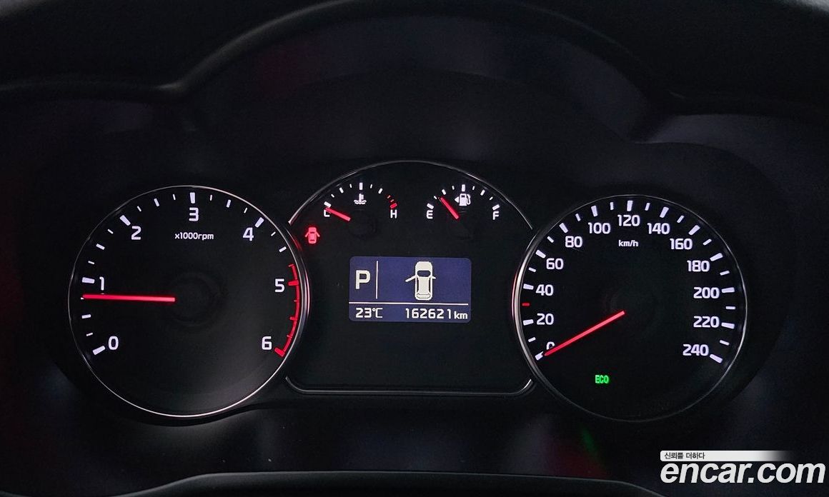 Kia Carens 3rd Gen фото 14