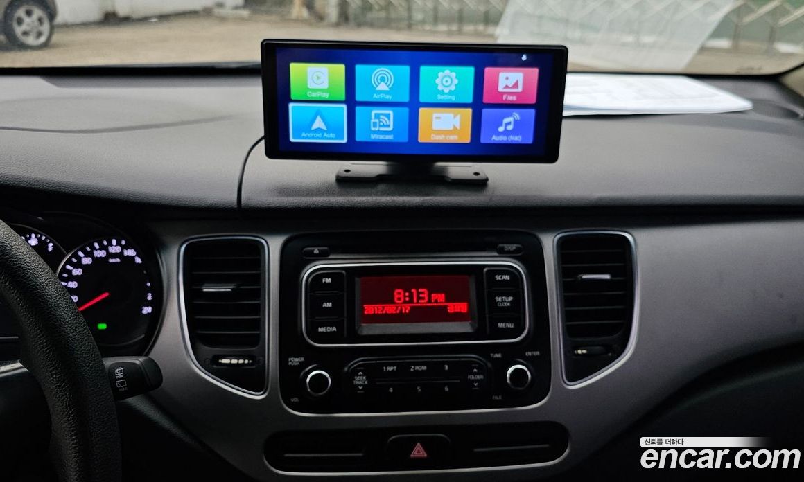 Kia Carens 3rd Gen фото 15