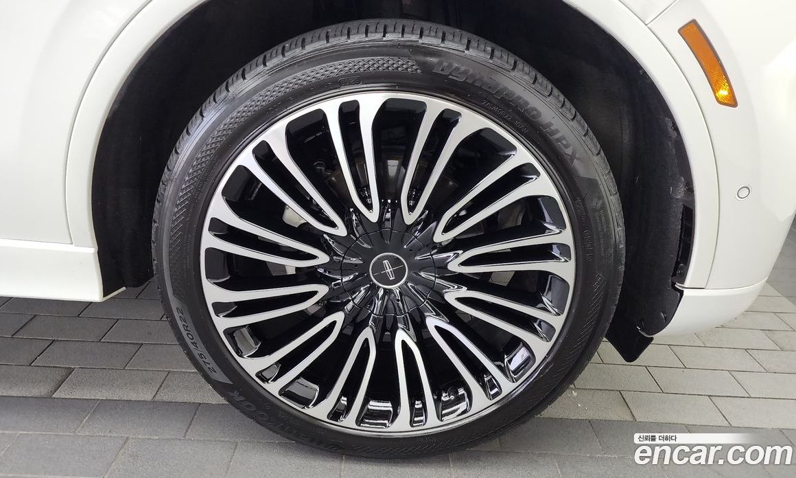 Lincoln Aviator 2nd Gen фото 5