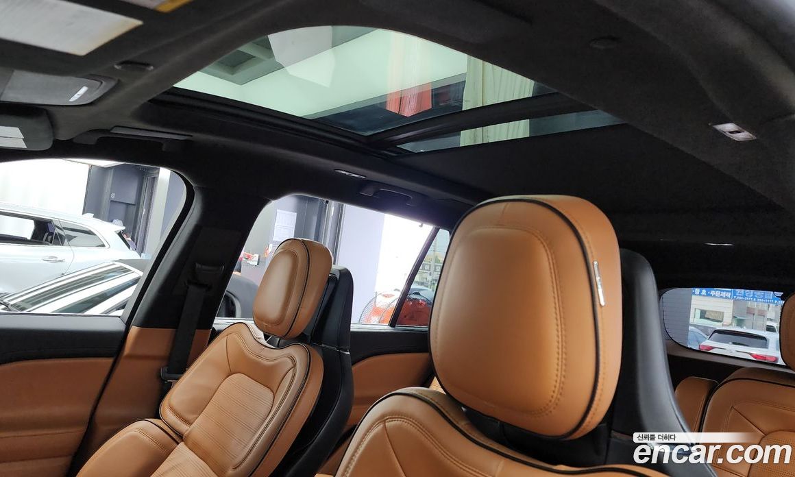 Lincoln Aviator 2nd Gen фото 18