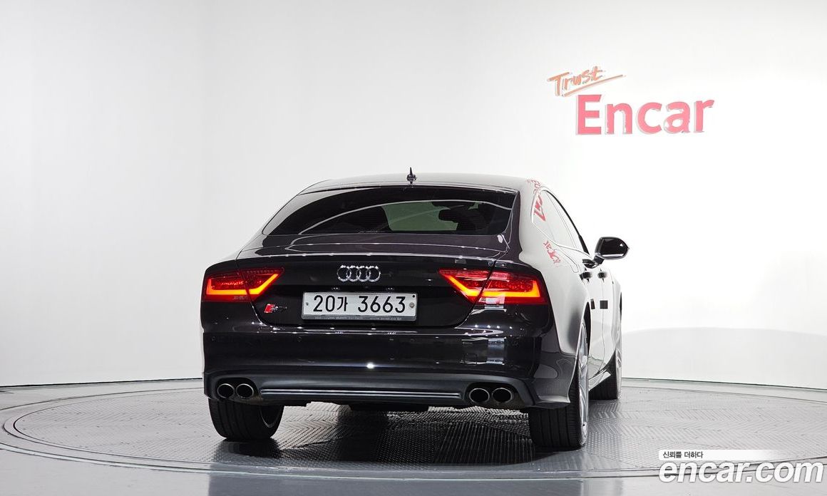 Audi S7 фото 4