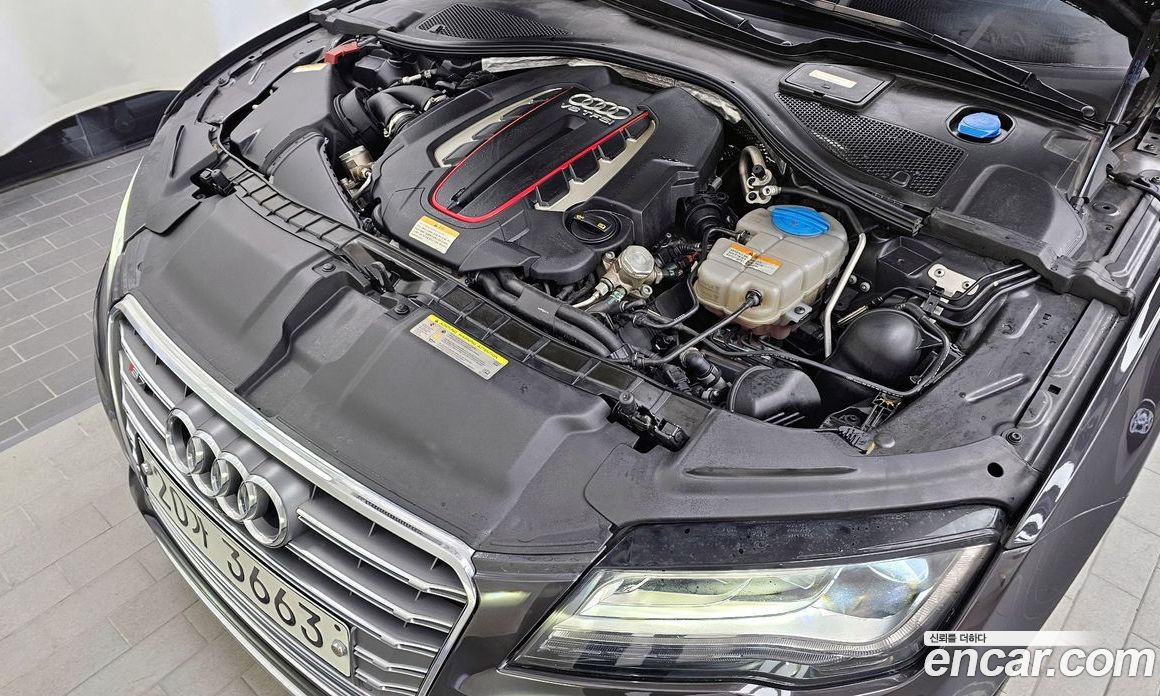 Audi S7 фото 6