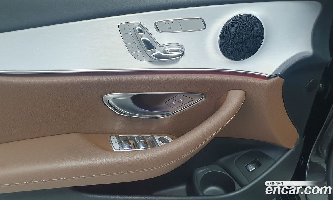 Mercedes-Benz E-Class W213 фото 15