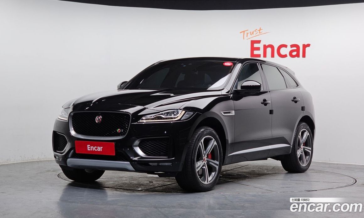 Jaguar F-PACE