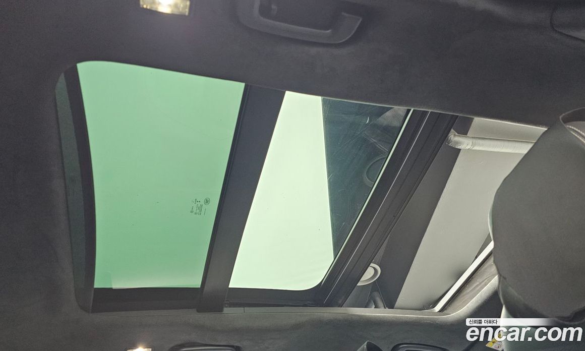 Jaguar F-PACE фото 19