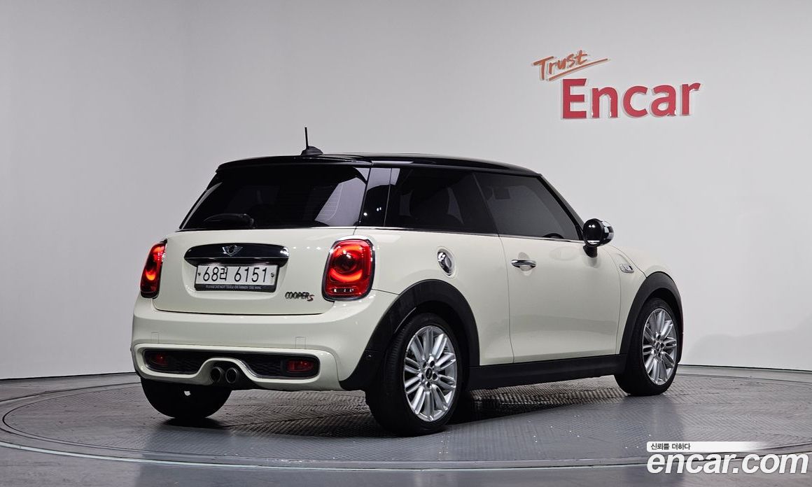 Mini Cooper S фото 2